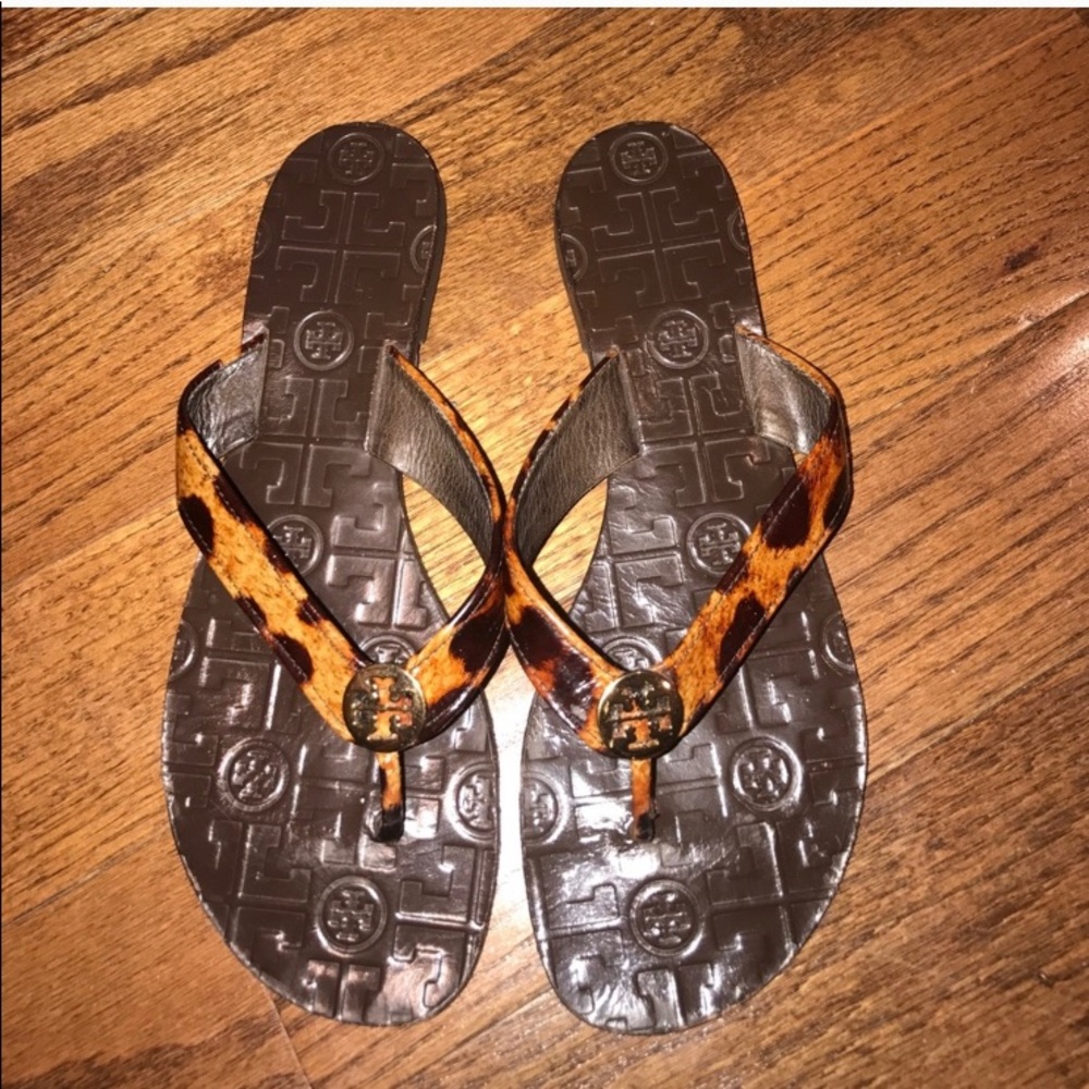 Tory Butch flip flops
